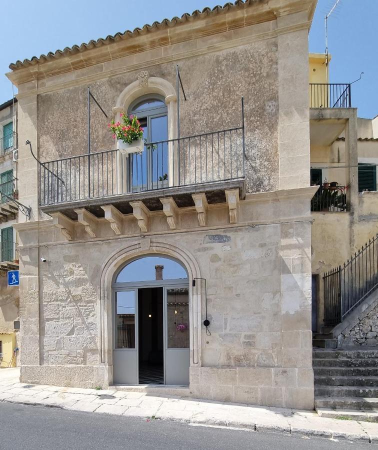 Apartmán Super Giu Ragusa Exteriér fotografie